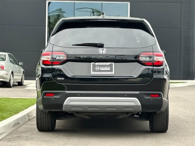 2023 Honda Pilot 4th Gen - Image 4 of 12