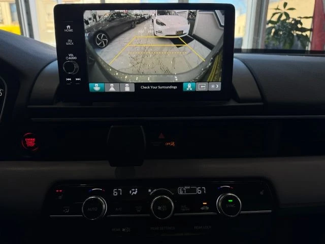 2023 Honda Pilot 4th Gen - Image 18 of 31