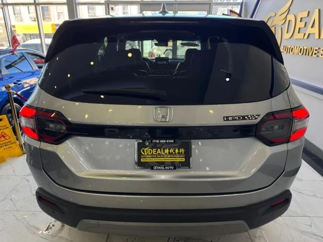 2023 Honda Pilot 4th Gen - Image 5 of 31