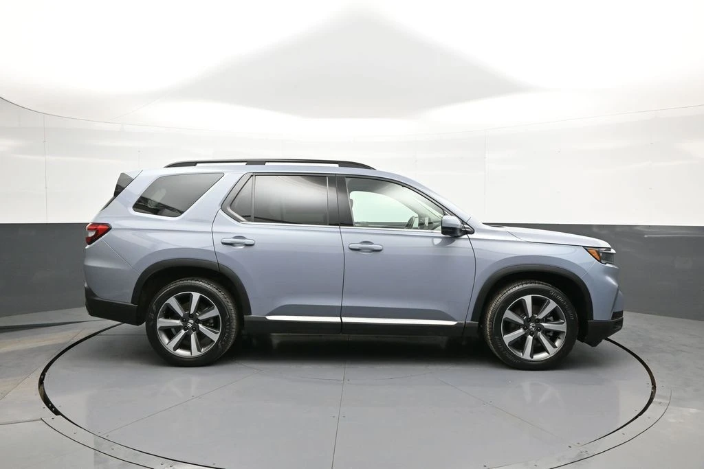 2023 Honda Pilot 4th Gen - Image 5 of 21