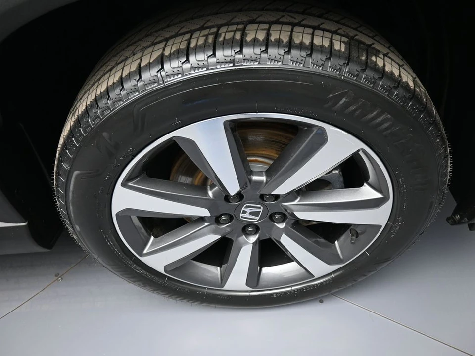 2023 Honda Pilot 4th Gen - Image 13 of 21