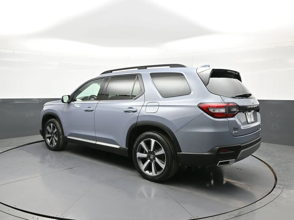 2023 Honda Pilot 4th Gen - Image 8 of 21