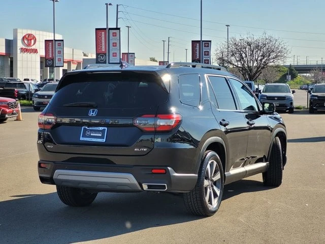 2023 Honda Pilot 4th Gen - Image 5 of 12