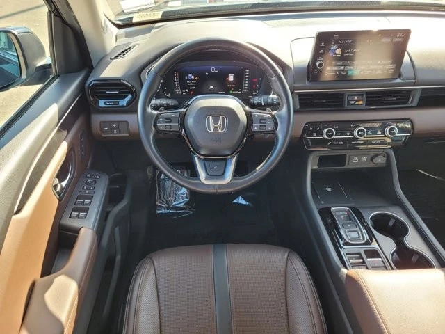 2023 Honda Pilot 4th Gen - Image 16 of 21
