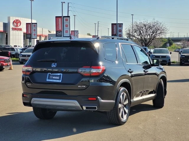 2023 Honda Pilot 4th Gen - Image 5 of 12