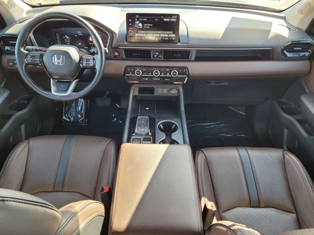 2023 Honda Pilot 4th Gen - Image 15 of 21