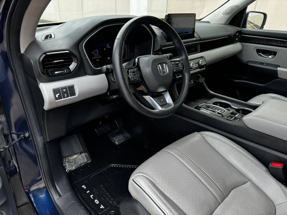 2023 Honda Pilot 4th Gen - Image 11 of 21