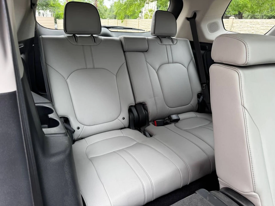 2023 Honda Pilot 4th Gen - Image 17 of 21