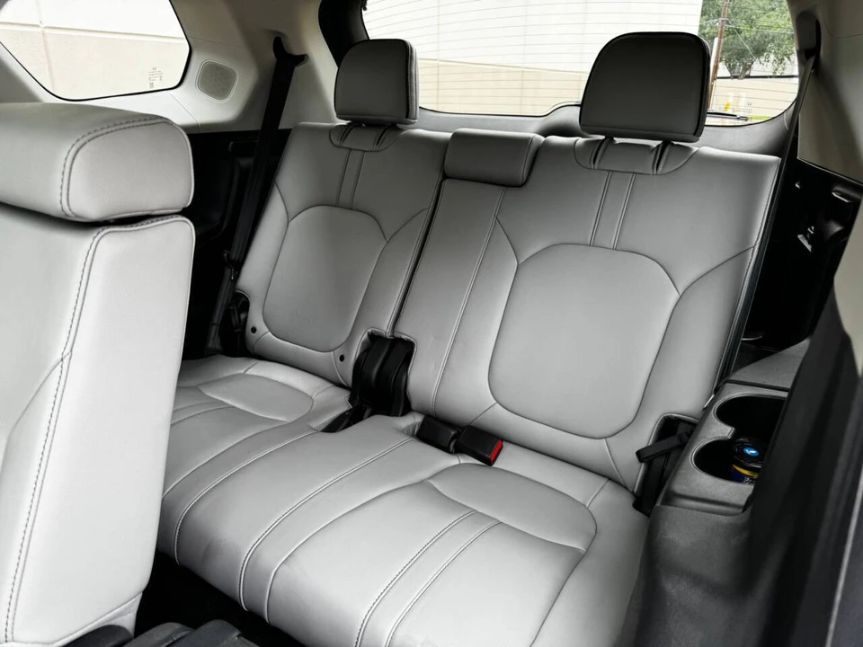 2023 Honda Pilot 4th Gen - Image 14 of 21