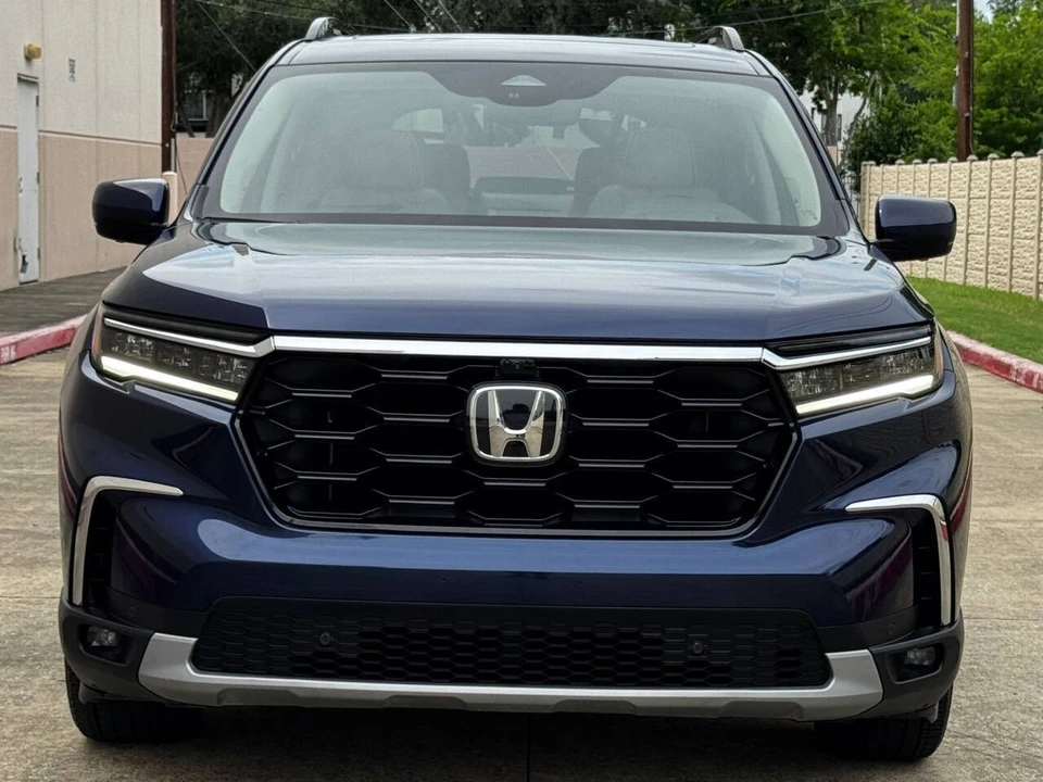 2023 Honda Pilot 4th Gen - Image 7 of 12