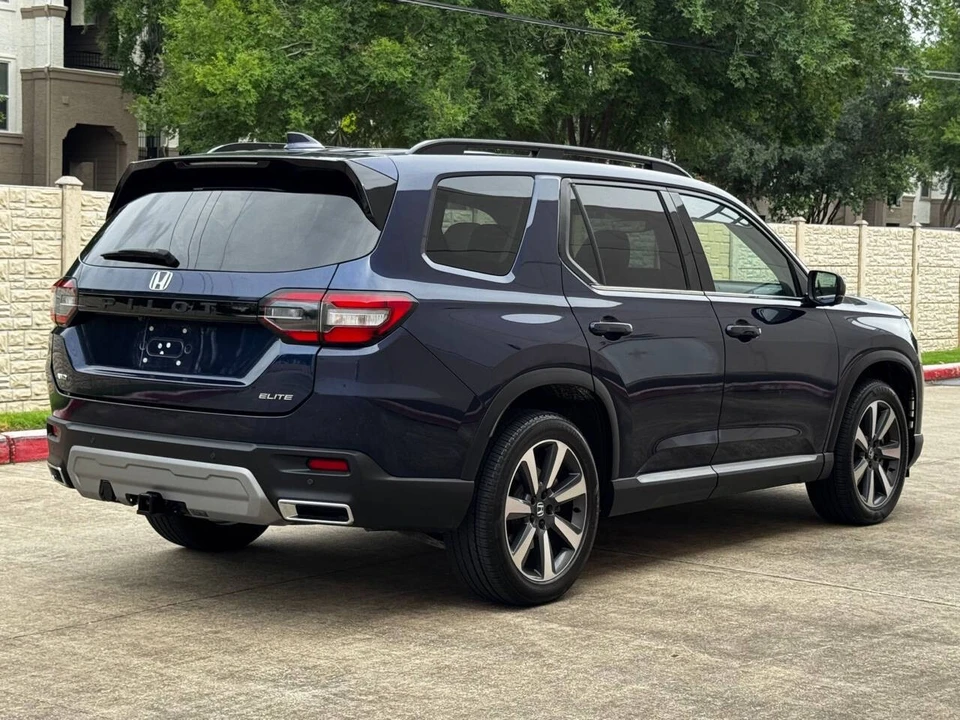 2023 Honda Pilot 4th Gen - Image 4 of 12