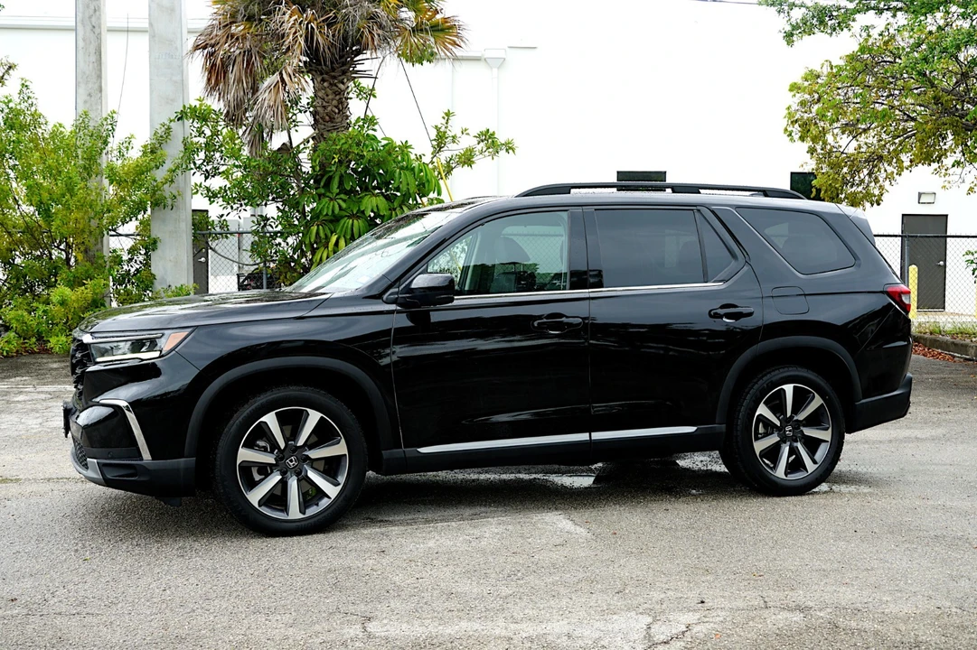 2023 Honda Pilot 4th Gen - Image 5 of 21