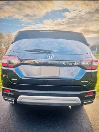 2023 Honda Pilot 4th Gen - Image 2 of 6