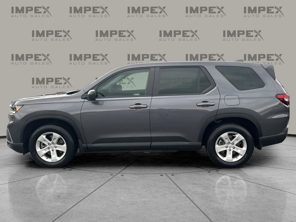 2023 Honda Pilot 4th Gen - Image 2 of 12
