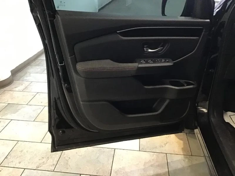 2023 Honda Pilot 4th Gen - Image 8 of 12
