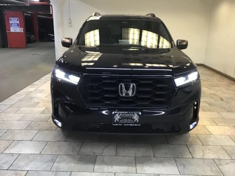 2023 Honda Pilot 4th Gen - Image 6 of 12