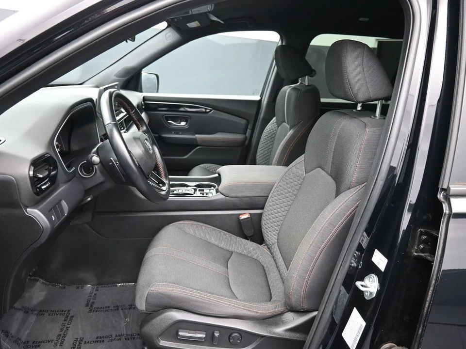 2023 Honda Pilot 4th Gen - Image 18 of 21