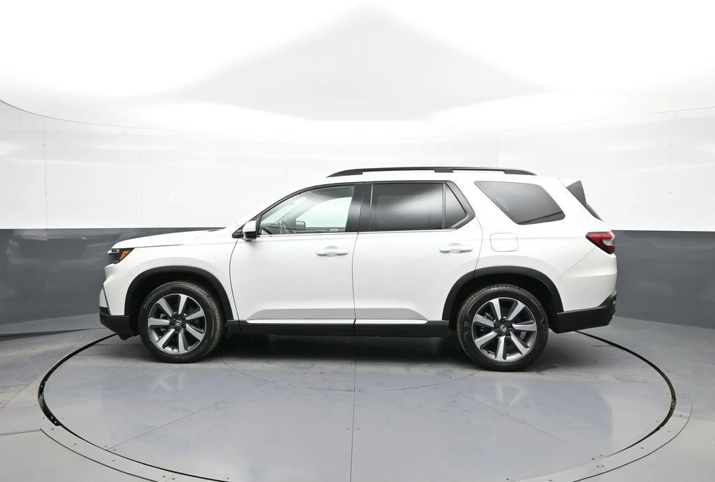 2023 Honda Pilot 4th Gen - Image 9 of 12