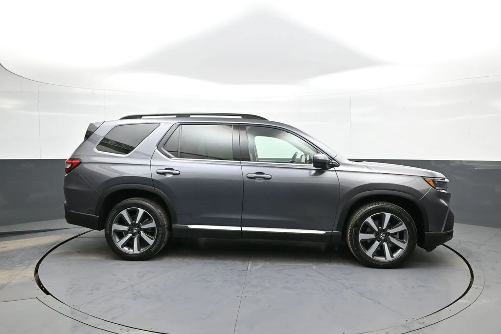 2023 Honda Pilot 4th Gen - Image 5 of 12