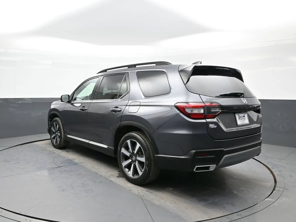 2023 Honda Pilot 4th Gen - Image 8 of 12