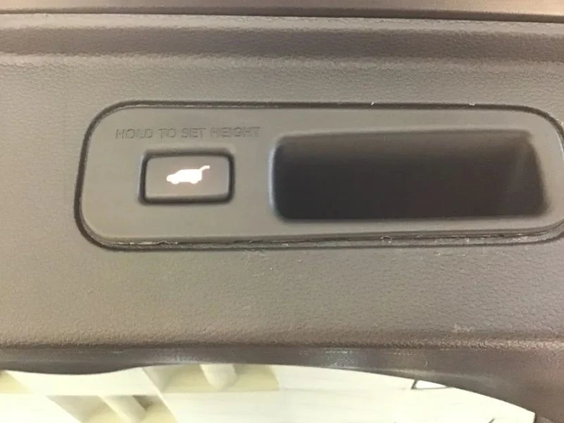 2023 Honda Pilot 4th Gen - Image 8 of 12