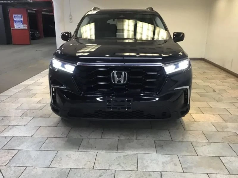 2023 Honda Pilot 4th Gen - Image 4 of 12