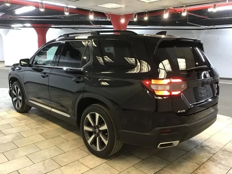 2023 Honda Pilot 4th Gen - Image 5 of 12