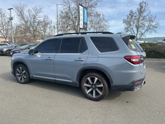 2023 Honda Pilot 4th Gen - Image 4 of 5