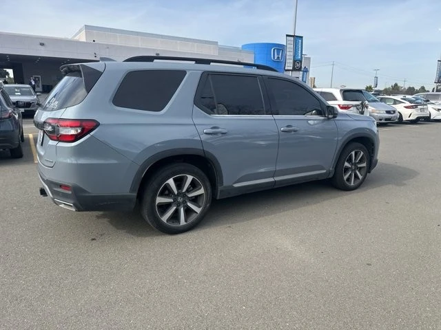 2023 Honda Pilot 4th Gen - Image 3 of 5