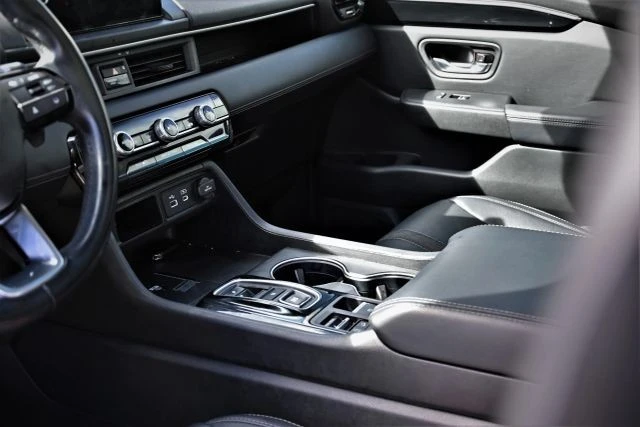 2023 Honda Pilot 4th Gen - Image 11 of 21