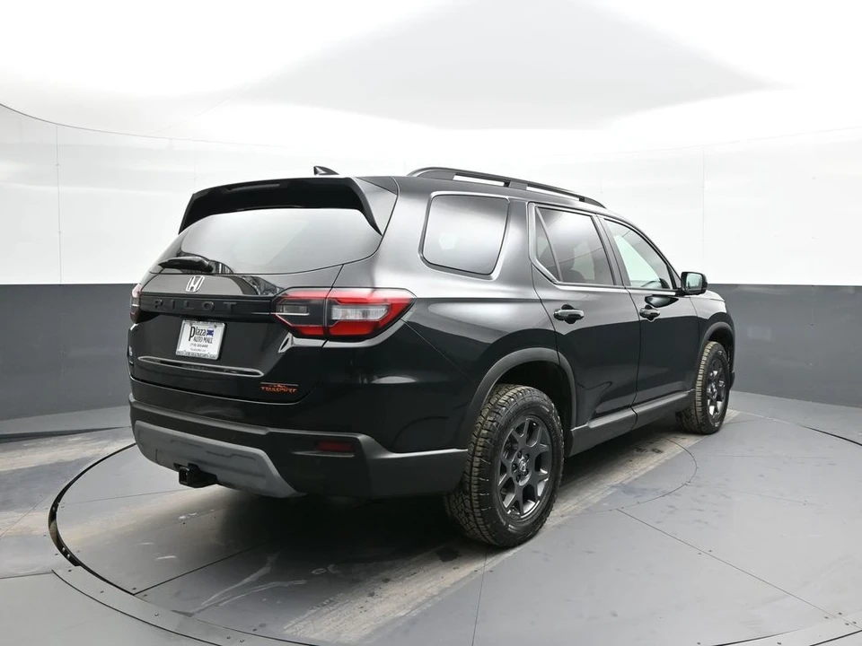 2023 Honda Pilot 4th Gen - Image 6 of 12