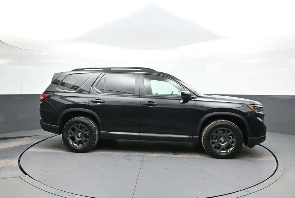 2023 Honda Pilot 4th Gen - Image 5 of 12