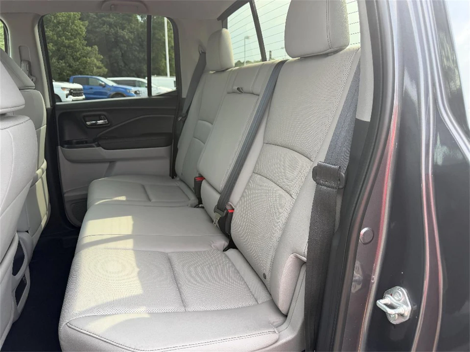 2023 Honda Ridgeline 2nd Gen - Image 17 of 31