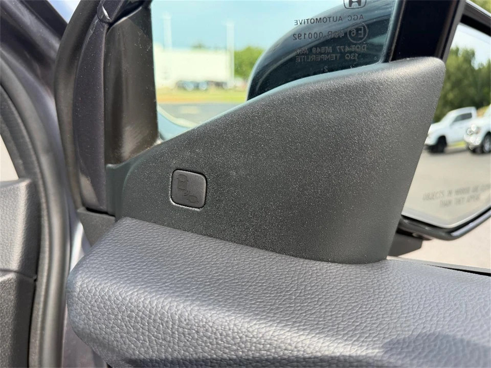 2023 Honda Ridgeline 2nd Gen - Image 16 of 31