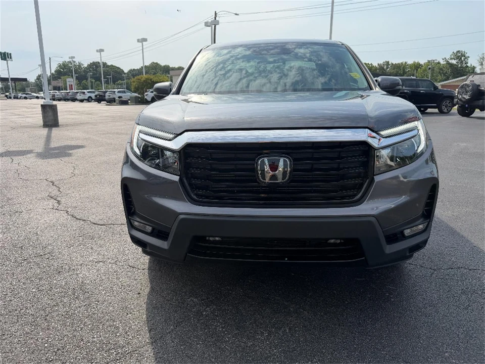 2023 Honda Ridgeline 2nd Gen - Image 2 of 31