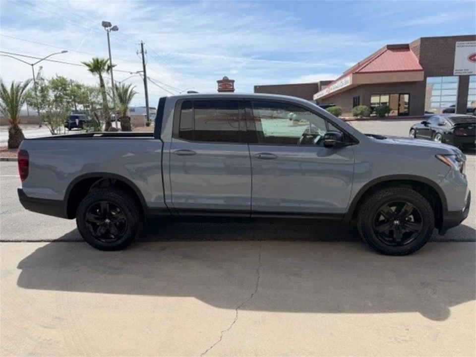 2023 Honda Ridgeline 2nd Gen - Image 4 of 13