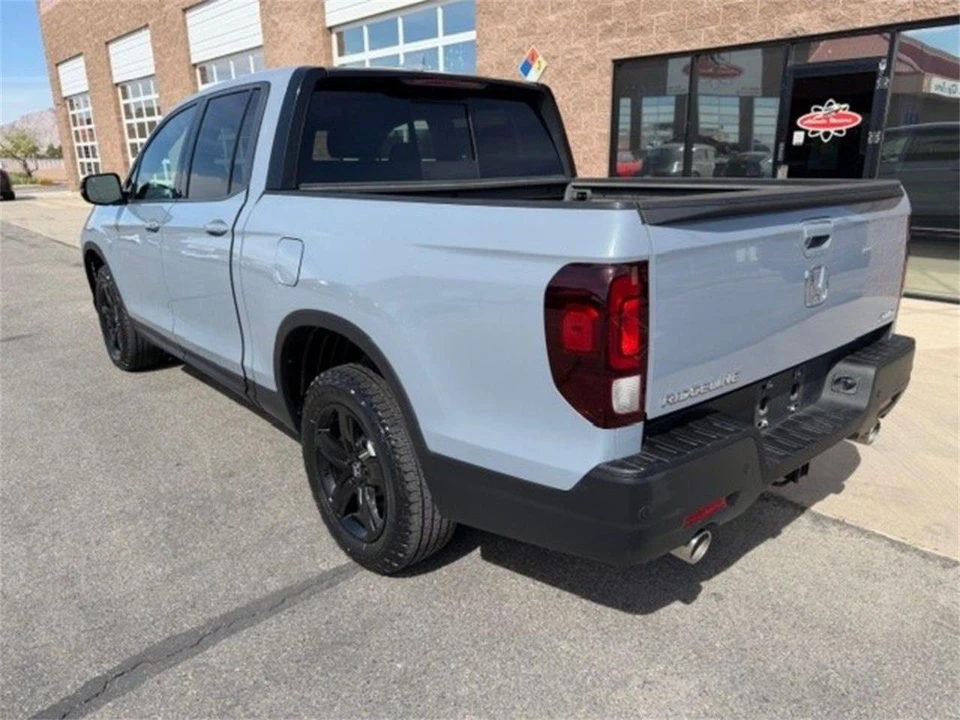 2023 Honda Ridgeline 2nd Gen - Image 6 of 13