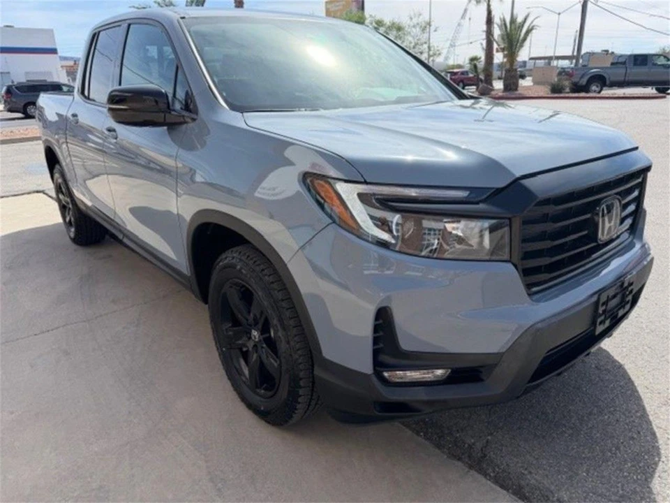 2023 Honda Ridgeline 2nd Gen - Image 3 of 13