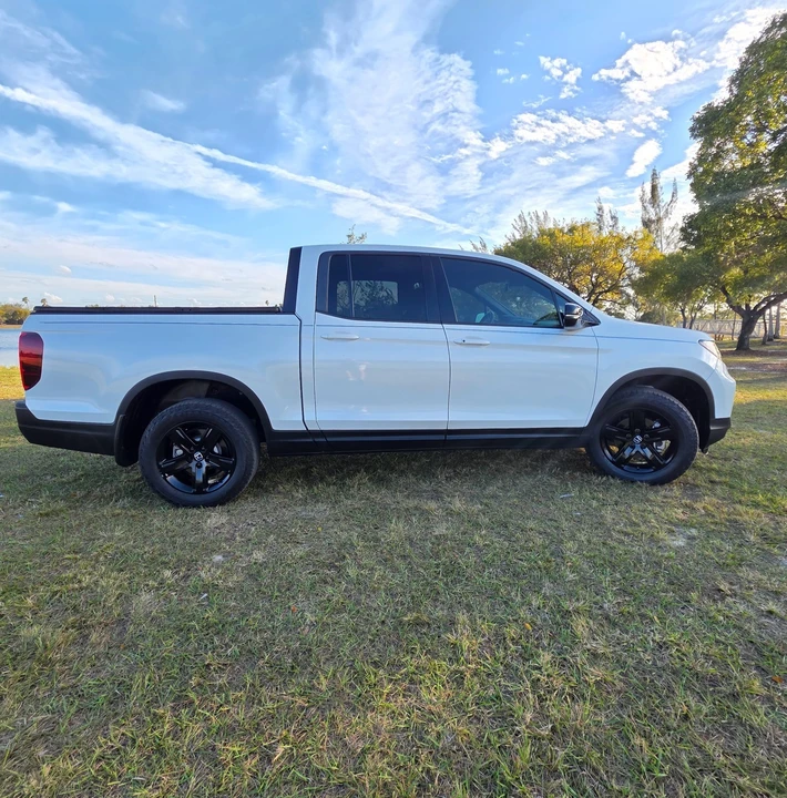 2023 Honda Ridgeline 2nd Gen - Image 5 of 21