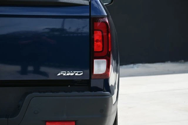 2023 Honda Ridgeline 2nd Gen - Image 9 of 18