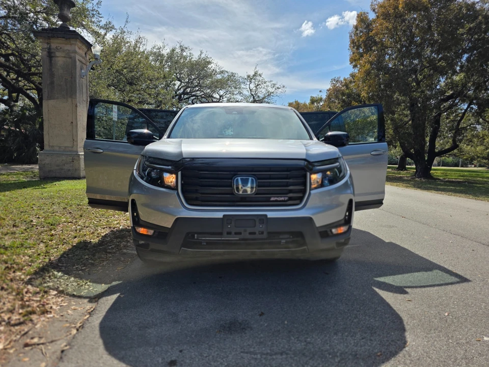 2023 Honda Ridgeline 2nd Gen - Image 9 of 17