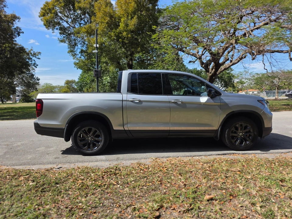 2023 Honda Ridgeline 2nd Gen - Image 6 of 17