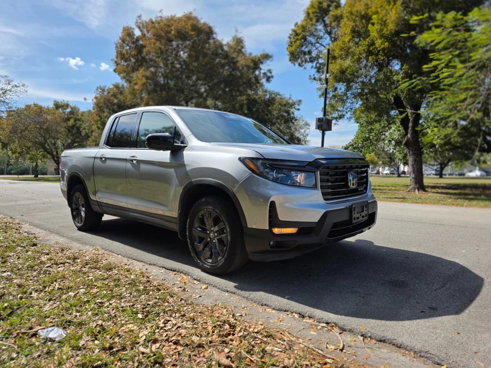 2023 Honda Ridgeline 2nd Gen - Image 7 of 17