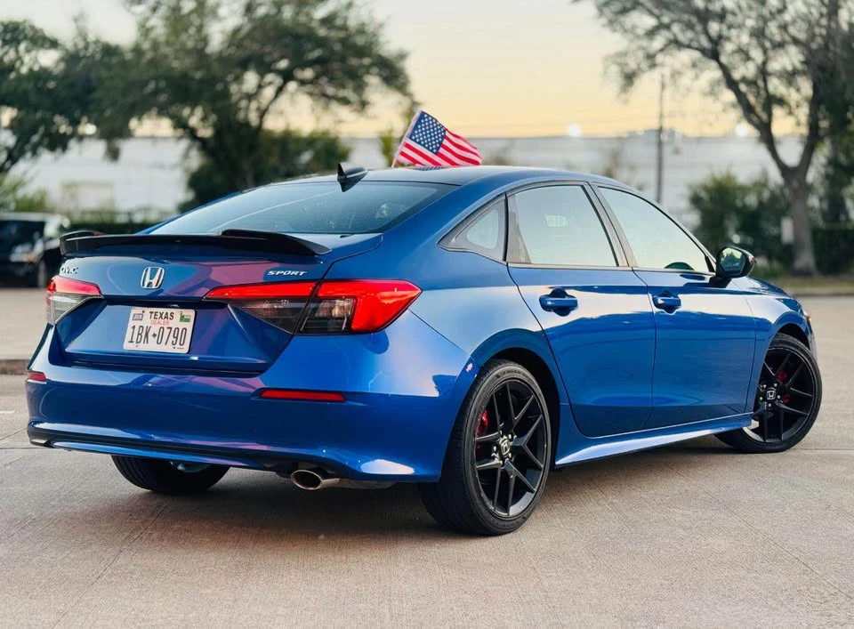 2023 Honda Civic 11th Gen - Image 9 of 12