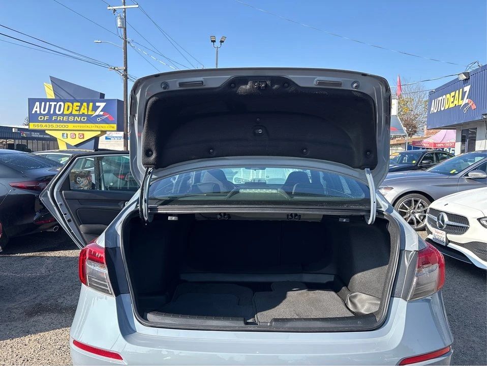 2023 Honda Civic 11th Gen - Image 11 of 19