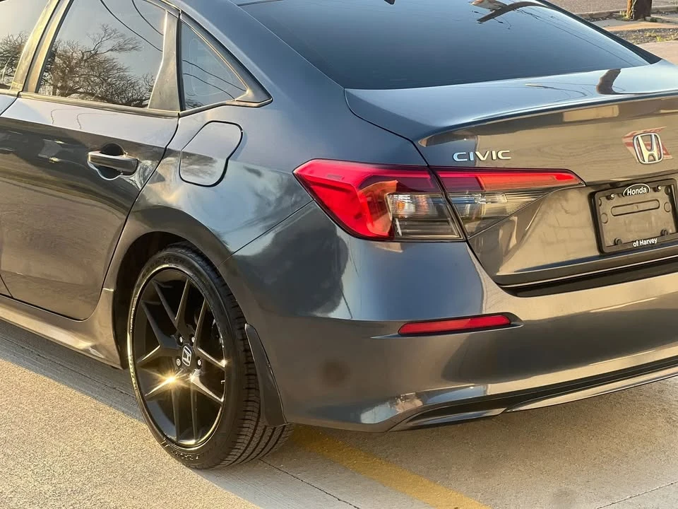 2023 Honda Civic 11th Gen - Image 10 of 20
