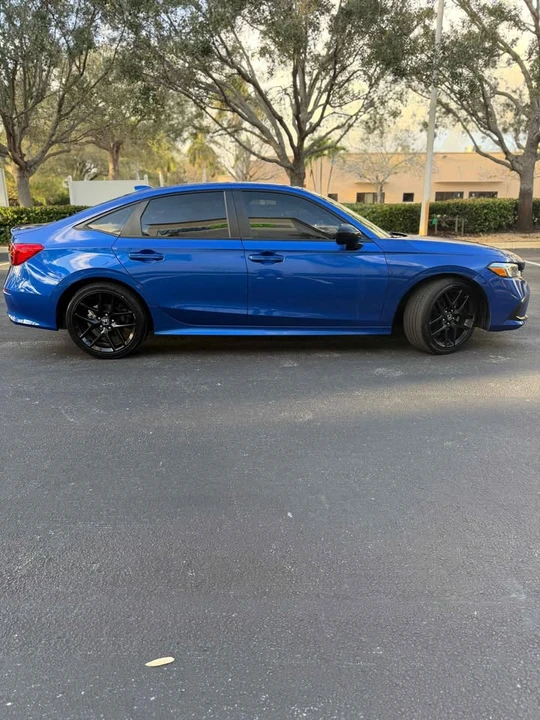 2023 Honda Civic 11th Gen - Image 8 of 11