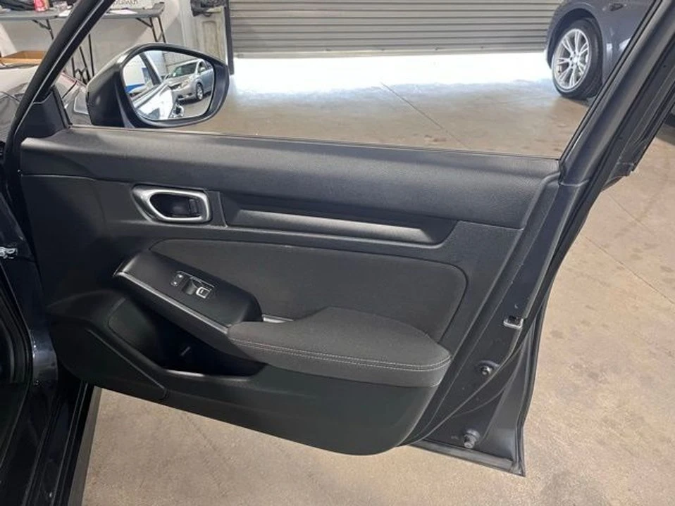 2023 Honda Civic 11th Gen - Image 10 of 20