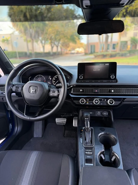 2023 Honda Civic 11th Gen - Image 11 of 14