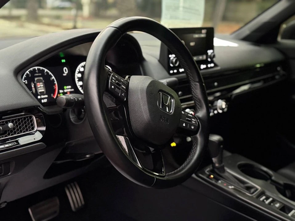 2023 Honda Civic 11th Gen - Image 12 of 16